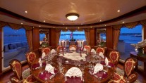 Superyacht TITANIA -  Dining